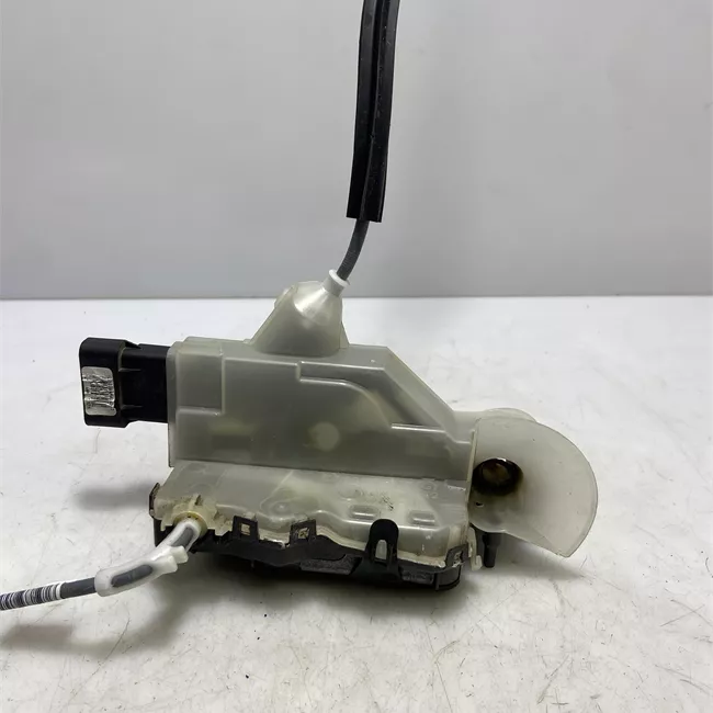 Serratura porta anteriore sinistra