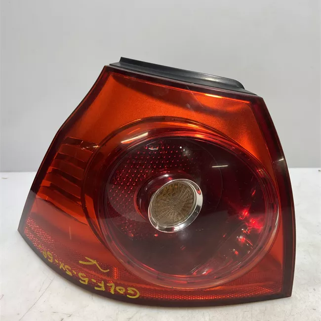 Fanale posteriore parte esterno sinistro