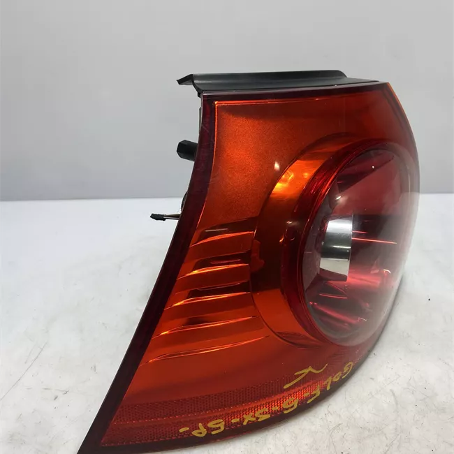 Fanale posteriore parte esterno sinistro