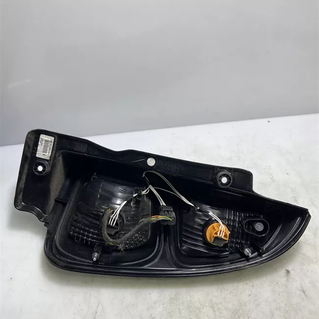 Fanale posteriore sinistro