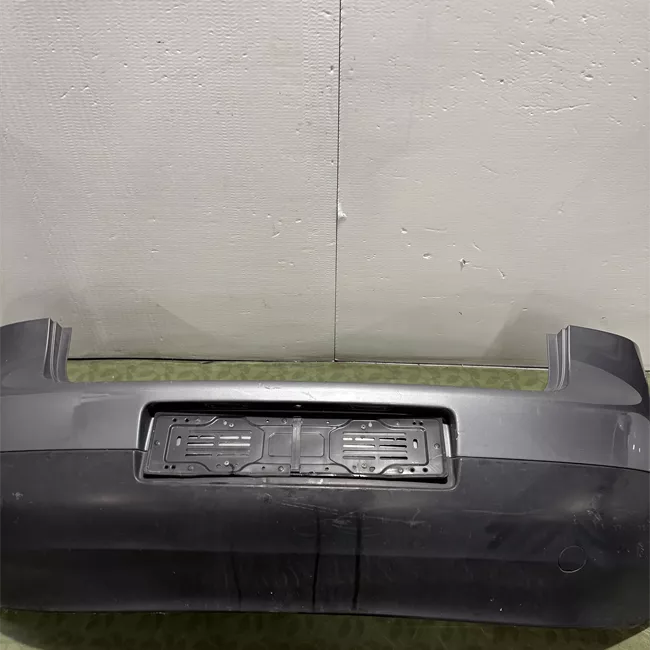 Paraurti posteriore con sensore parcheggio primer