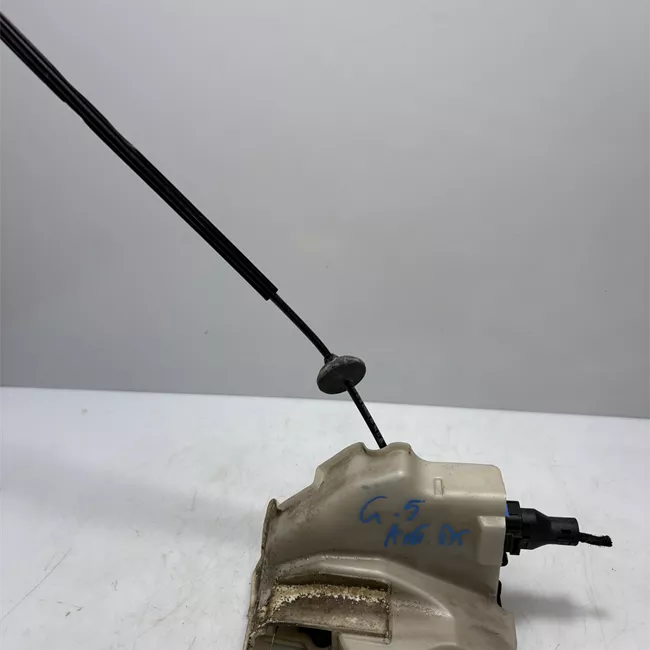 Serratura porta anteriore destra