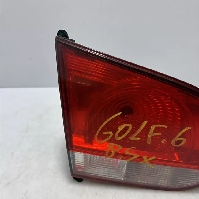 Fanale posteriore parte interno sinistro VALEO