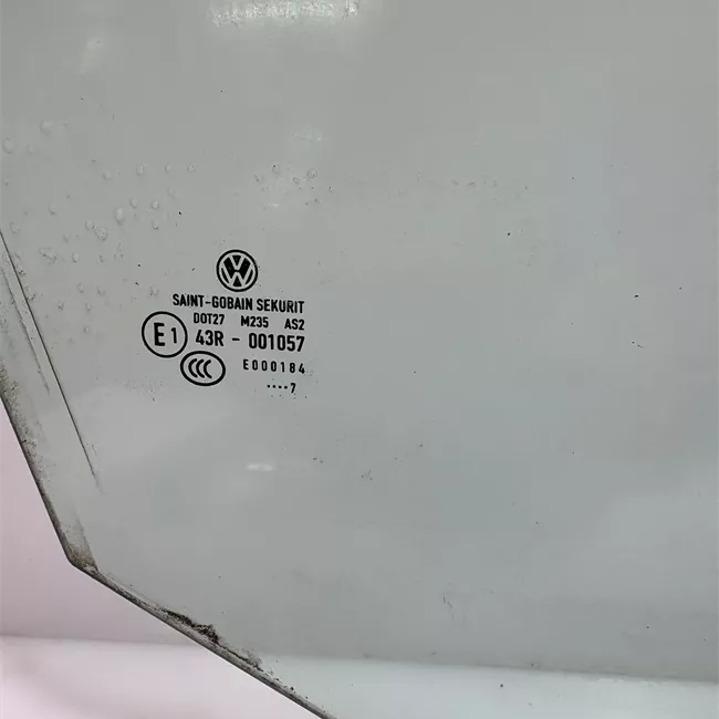 Scendente porta anteriore destro verde