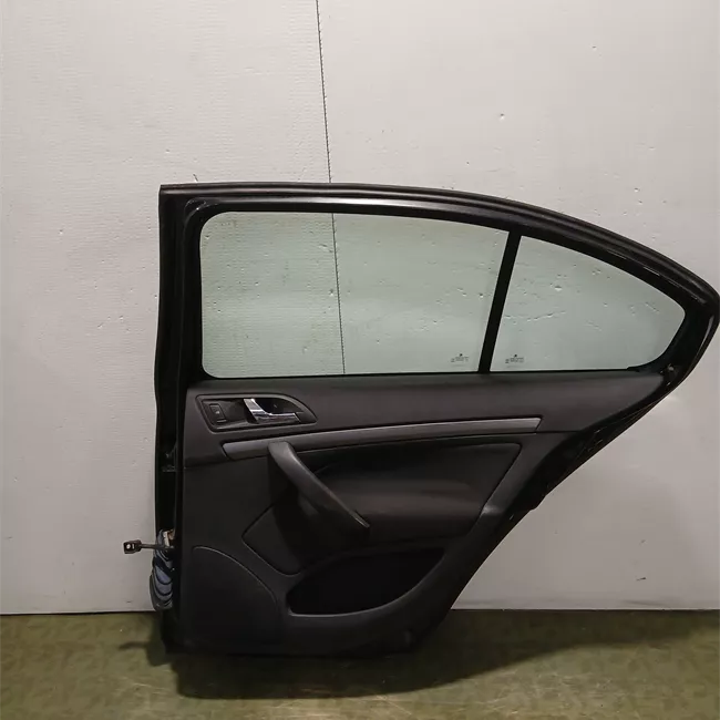 Porta posteriore destra