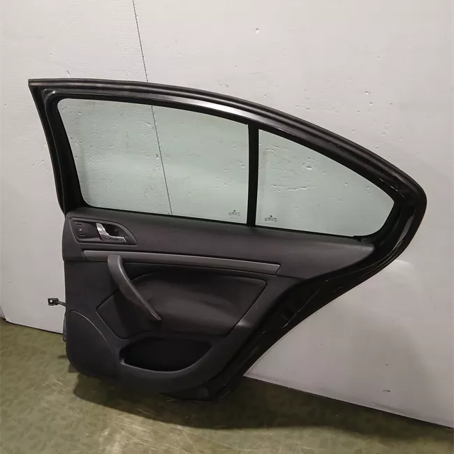 Porta posteriore destra