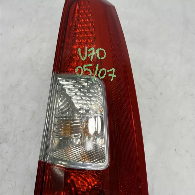 Fanale posteriore parte superiore destro