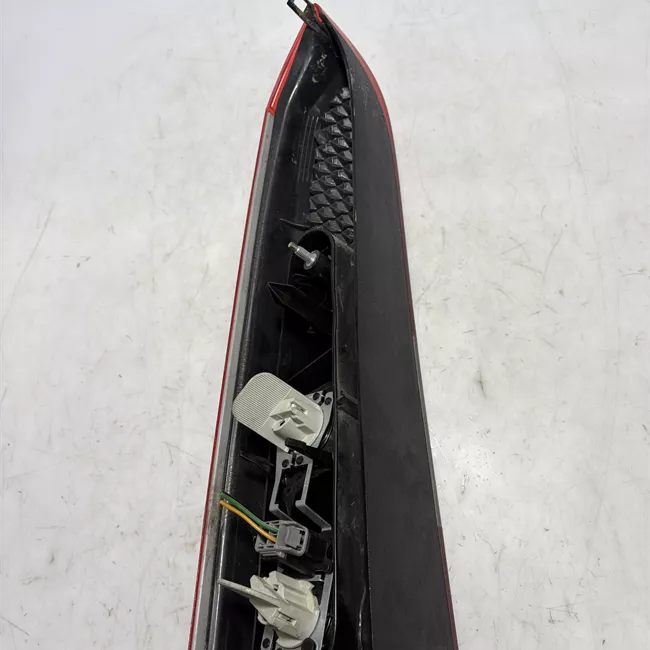 Fanale posteriore parte superiore destro