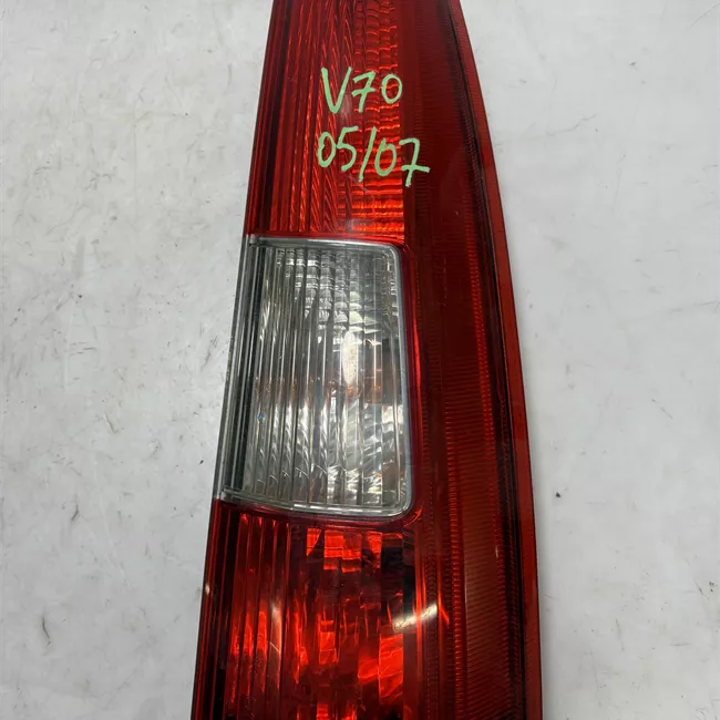 Fanale posteriore parte superiore destro