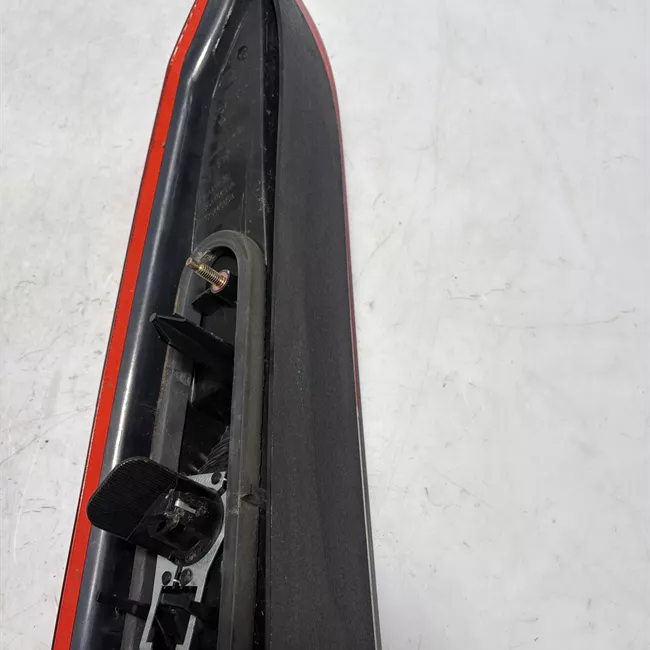 Fanale posteriore parte superiore destro