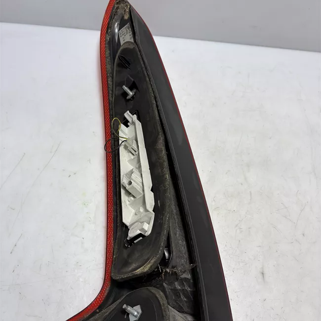 Fanale posteriore destro con antinebbia