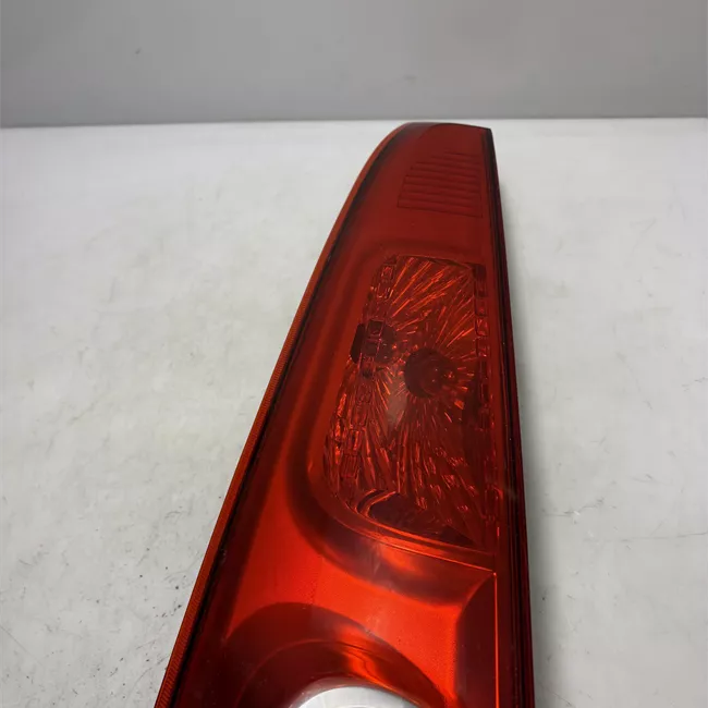 Fanale posteriore sinistro