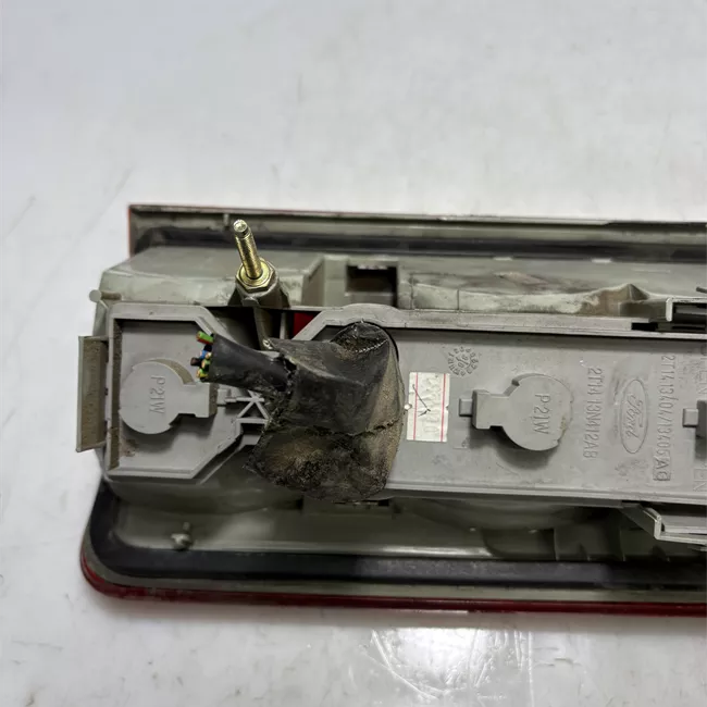 Fanale posteriore sinistro