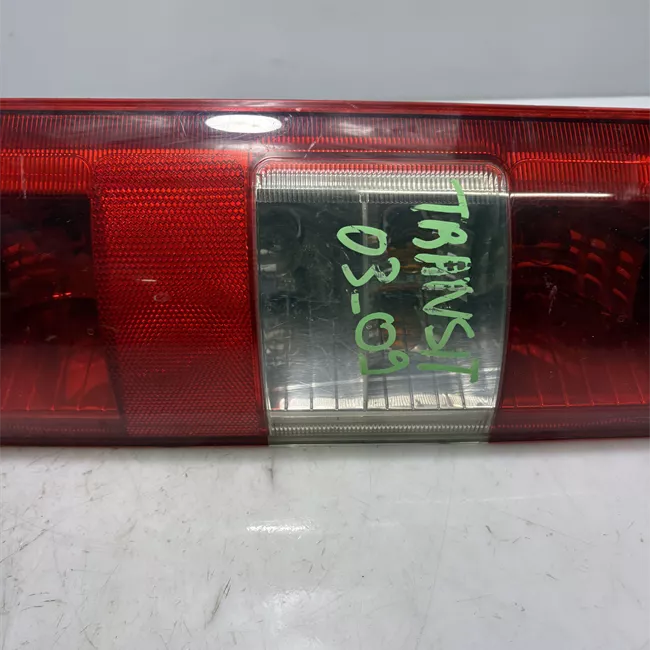 Fanale posteriore sinistro