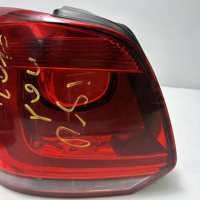 Fanale posteriore sinistro AL