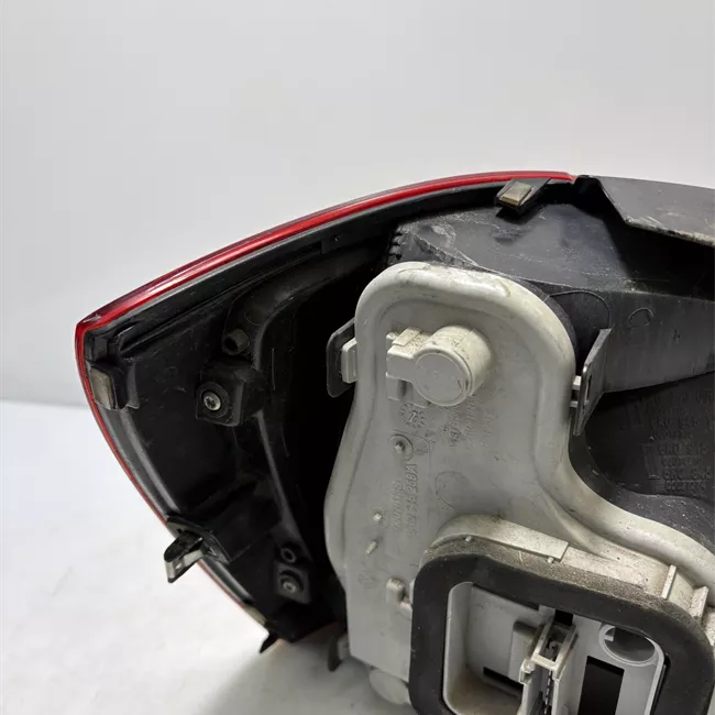 Fanale posteriore destro AL