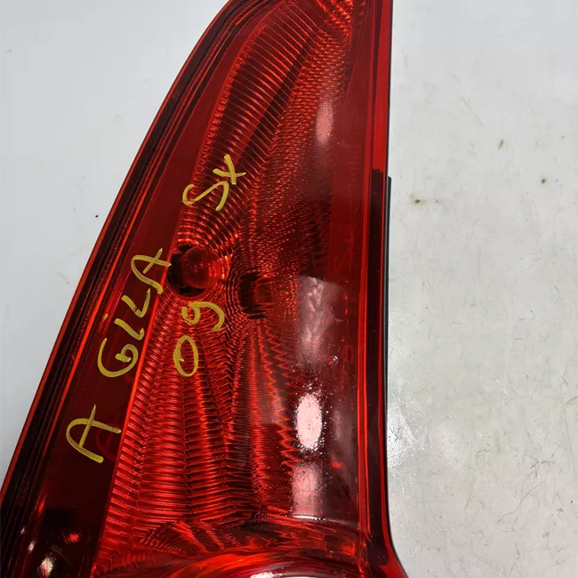 Fanale posteriore sinistro