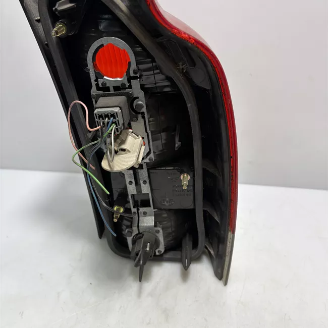 Fanale posteriore parte inferiore sinistro