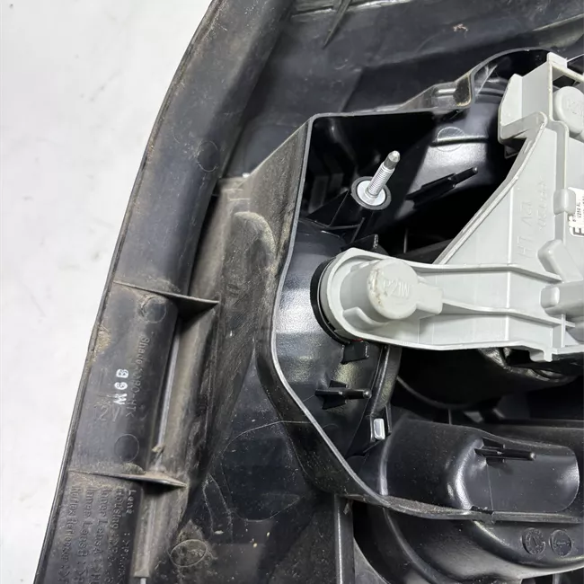 Fanale posteriore sinistro