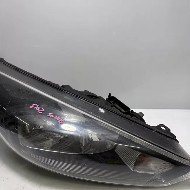 Proiettore destro con cornice nera