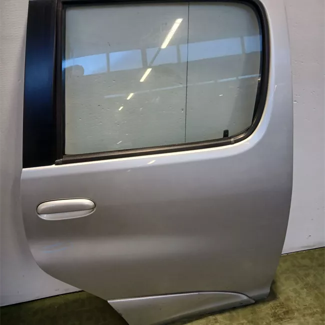 Porta posteriore destra