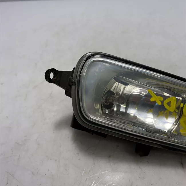 Proiettore fendinebbia destro