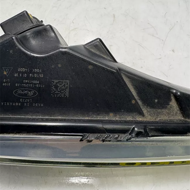 Proiettore fendinebbia destro