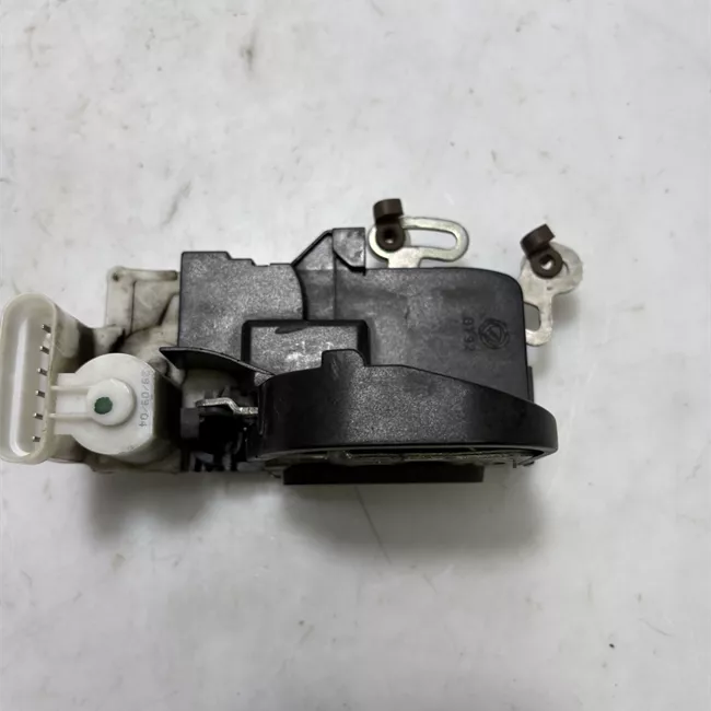 Serratura chiusura centralizzata porta anteriore destra