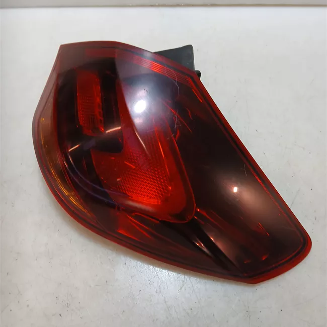 Fanale posteriore parte esterno destro