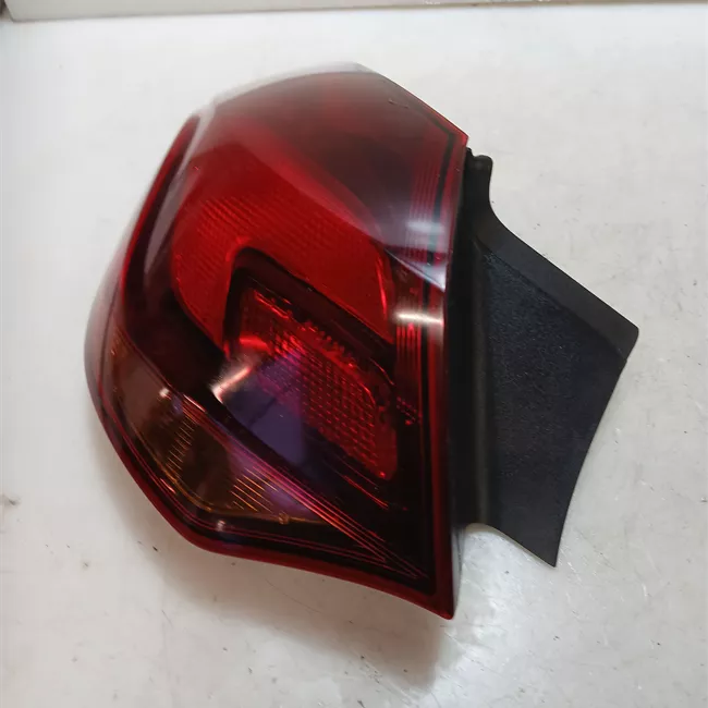 Fanale posteriore parte esterno sinistro