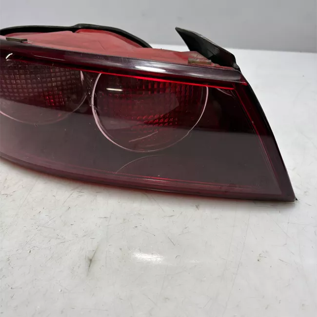 Fanale posteriore parte esterno sinistro