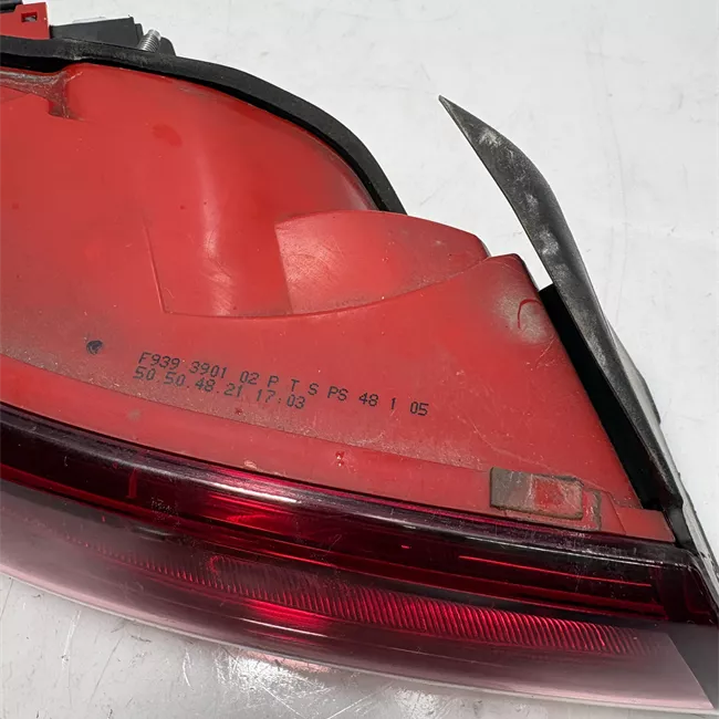 Fanale posteriore parte esterno sinistro