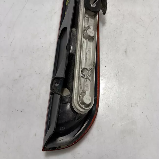 Fanale posteriore sinistro