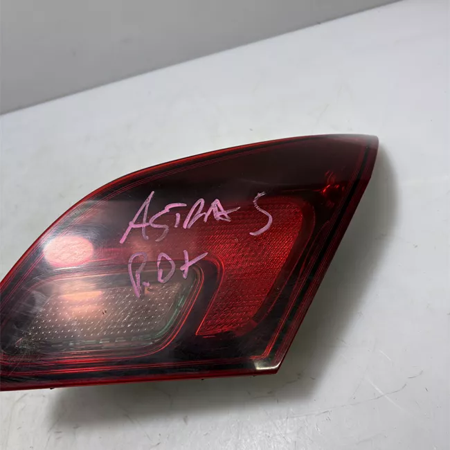 Fanale posteriore parte interno destro con proiettori xeno