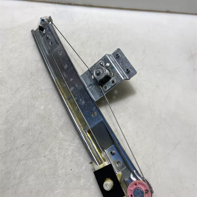 Alzacristallo porta posteriore sinistro