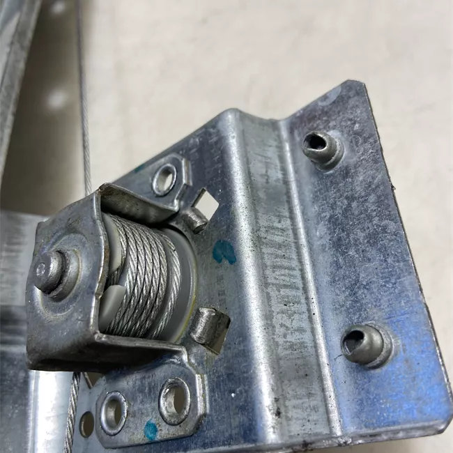 Alzacristallo porta posteriore sinistro