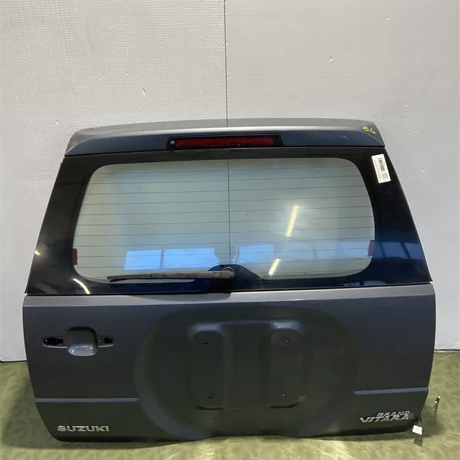 Portello posteriore con ruota di scorta