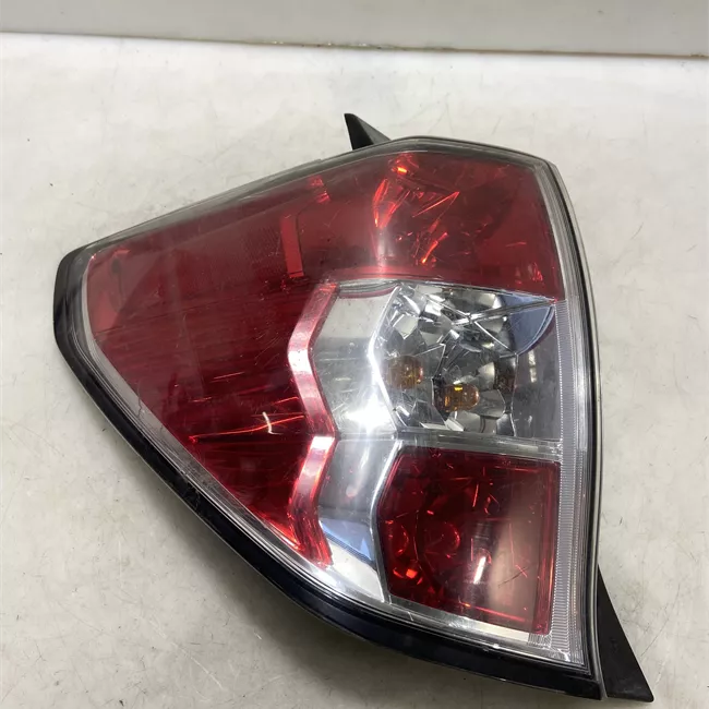 Fanale posteriore sinistro