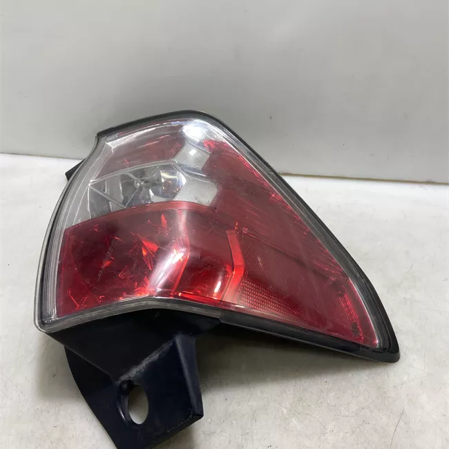 Fanale posteriore sinistro