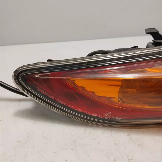 Fanale posteriore parte esterno sinistro