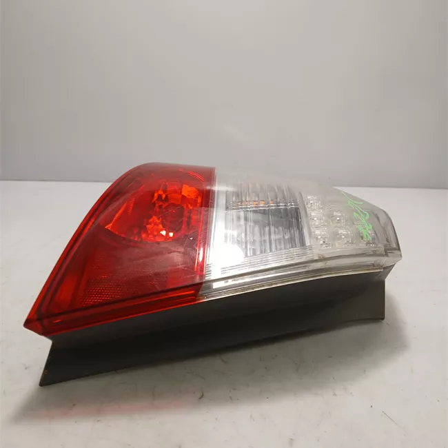 Fanale posteriore sinistro