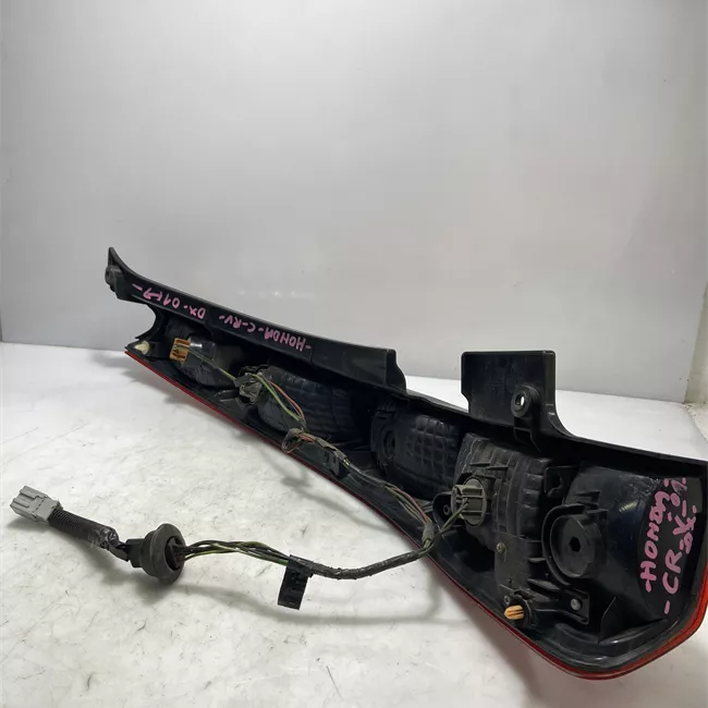 Fanale posteriore destro 04>