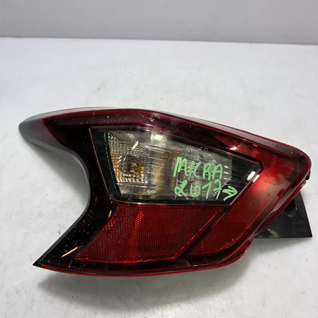 Fanale posteriore sinistro