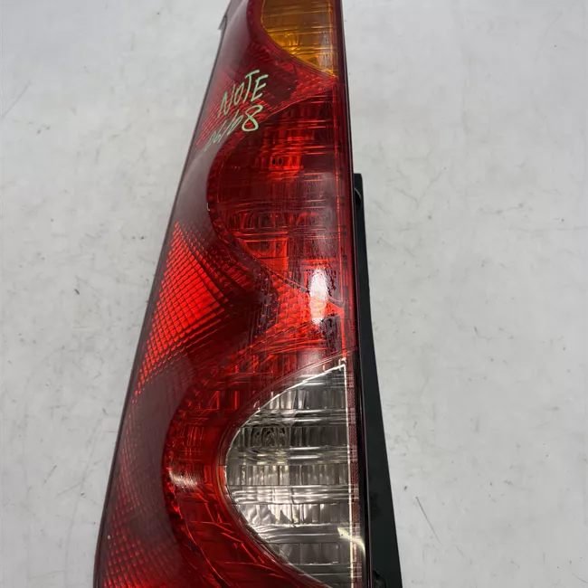 Fanale posteriore parte inferiore sinistro