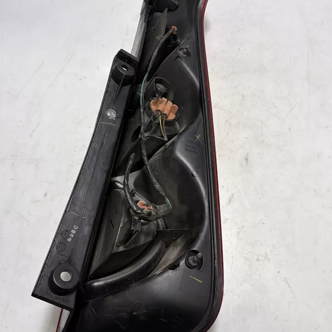 Fanale posteriore parte inferiore sinistro