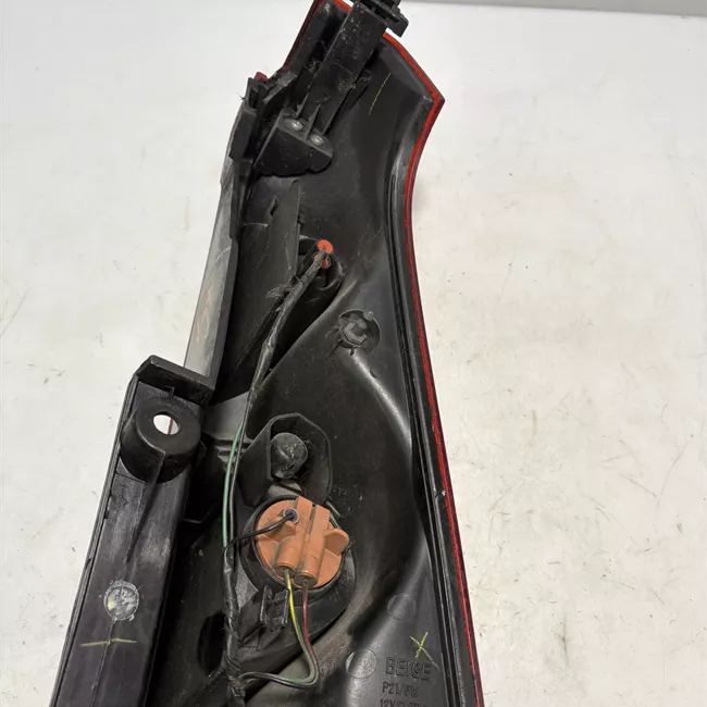 Fanale posteriore parte inferiore sinistro