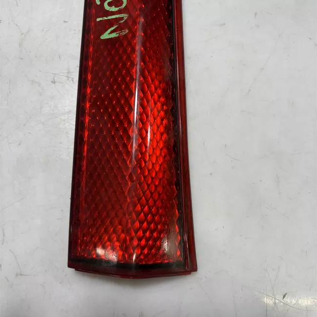 Fanale posteriore parte superiore destro