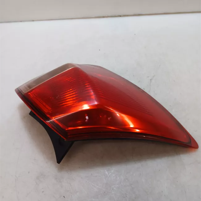 Fanale posteriore parte esterno sinistro