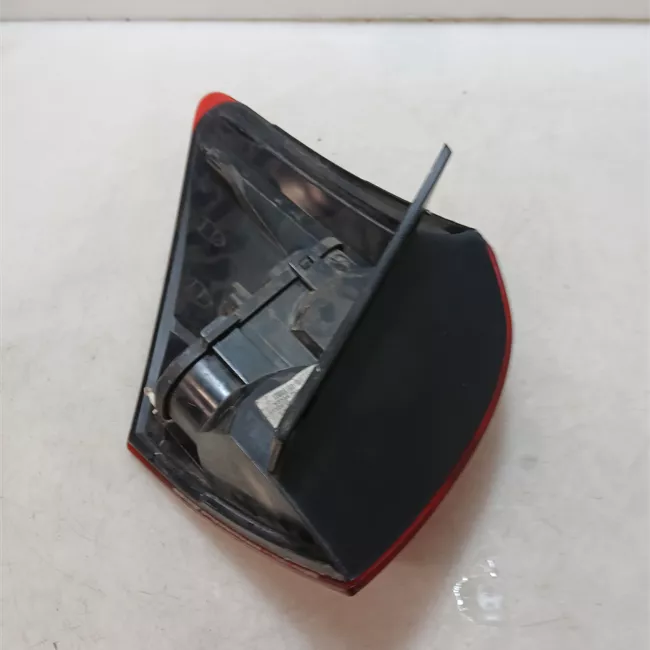 Fanale posteriore parte esterno destro