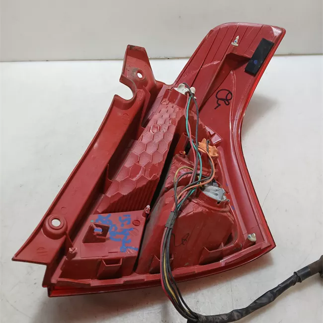 Fanale posteriore sinistro